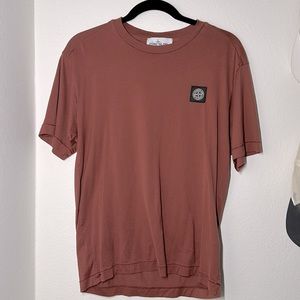 Maroon Stone Island crest t-shirt